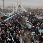 Irán celebra su 47 aniversario presentando decenas de misiles que alcanzan hasta 1,500 kilómetros