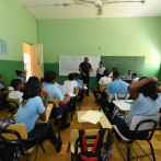 Enseñanza de Moral y Cívica enfrenta desafíos por falta de pizarras digitales en escuelas