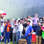 Juan Luis Guerra anda por Santiago en coche y animado para cantar viernes y sábado en estadio Cibao