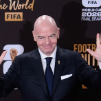 Infantino no enfrentará medidas del COI por reglas de neutralidad por Trump