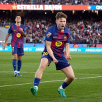 El Barcelona triunfa y asume el primer lugar en la Liga de España