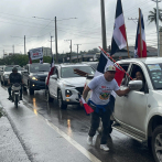 Marchan bajo la lluvia en Santiago en defensa de la Cordillera Septentrional