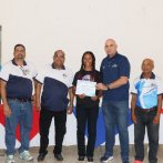 Fedovoli y el Centro Regional Para el Desarrollo del voleibol gradúan a 31 árbitros