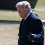 Trump dice que EEUU evalúa una 