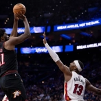 Embiid se perderá al menos 3 partidos de los Sixers por distensión en el oblicuo derecho