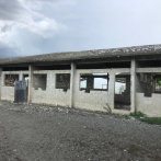 Queman neumáticos en comunidad de Tamayo en reclamo de terminación de una escuela