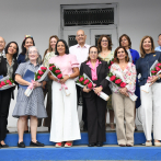 Colegio Santa Teresita reconoce a exrector de APEC y otros directores egresados del centro