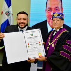 Masones reconocen al historiador Miguel Reyes Sánchez