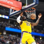 LeBron rompe marca de lances de campo en la derrota de Lakers ante Nuggets