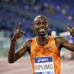 El ugandés Kiplimo bate el récord del mundo del medio maratón