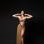 Gabi Desangles es vestida con “Veneno”, del diseñador Luis Domínguez