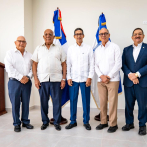 Iván Rondón presenta el libro “RS100”, un homenaje a la memoria y al legado familiar