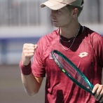 Martín Landaluce avanza a cuartos de final, sigue sorprendiendo en Miami