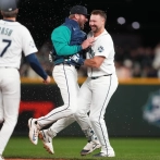 Cal Raleigh, con sencillo en el noveno, da triunfo a Marineros 2-1 ante Yankees