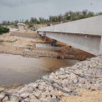 Defensa supervisa avances de la verja perimetral fronteriza en la zona norte