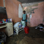 “Salimos con la ropa encima”, familias de Las 800 intentan empezar de nuevo tras perderlo todo por las lluvias