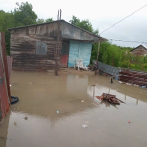 En Barrancón, Luperón, claman por ayudar oficial ante impacto de inundaciones