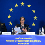 Peruanos esperan final de unos comicios ajustados