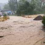 Agricultores de Tireo golpeados por el desbordamiento del río tras intensas lluvias
