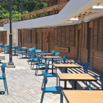 Entregan obras de renovación de playa Sosúa y su nueva plaza de vendedores