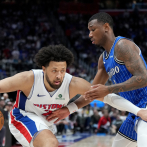 Cunningham y Harris ayudan a los Pistons a ganar su primera serie de playoffs en 18 años