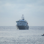 Confirman dos casos de hantavirus y cinco sospechosos en crucero que aún no tiene dónde anclar