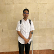 Joven con discapacidad vence obstáculos para graduarse del programa Inglés de Inmersión