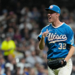 Misiorowski ponchó a 11 bateadores y los Cerveceros blanquearon a los Yankees 6-0