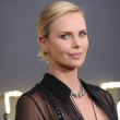 Charlize Theron cede su Instagram a joven con VIH para dar voz a este colectivo