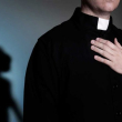 Retiran funciones en la iglesia a cura acusado en España de traficar viagra