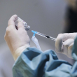 AstraZeneca retirará su vacuna contra el covid-19 por 