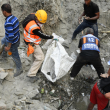 Defensa Civil continúa levantando escombros tras accidente en Quita Sueño