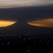 Cancelan 22 vuelos en Ciudad de México por ceniza del volcán Popocatépetl