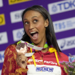 Atleta española Ana Peleteiro gana bronce en Glasgow 14 meses después de dar a luz