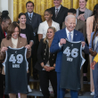Biden recibe en la Casa Blanca a Las Vegas Aces, campeonas de la WNBA