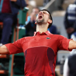 Novak Djokovic consigue una agónica victoria, que terminó en la madrugada