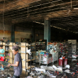 Bomberos investigan incendio en una tienda de chinos en Dajabón