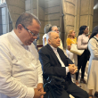 Cardenal López visita basílica de Higüey