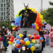 Marchas LGBTQ festejan diversidad y exigen derechos