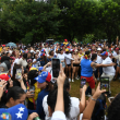 Venezolanos se congregan en el parque Mirador Sur a la espera de los resultados electorales