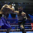 Beterbiev vence a Bivol por decisión dividida y ahora es campeón indiscutido de los semipesados