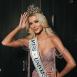 ¿Quién es Victoria Kjaer Theilvig, la danesa de 21 años coronada como Miss Universo 2024?