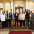 Presidente Abinader recibe a los campeones del club Mauricio Báez