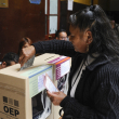 Bolivianos votaron desconfiados en una elección atípica por altos jueces