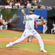 Rogers y Canó guían a Estrellas sobre Leones en inicio del round robin