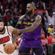 Robo de balón de VanVleet otorga triunfo a los Rockets sobre los Lakers