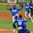 Licey sigue en la cima tras sufrida victoria ante Leones