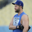 Clayton Kershaw regresa al campamento de los Dodgers, señal de que estará para su 18va temporada