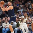 Jokic logra sexto triple doble en nueve partidos, 76ers y Spurs vuelan en la NBA