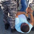 Arrastran y detienen abogado en Monte Cristi; PN lanza bomba lacrimógena durante protesta
